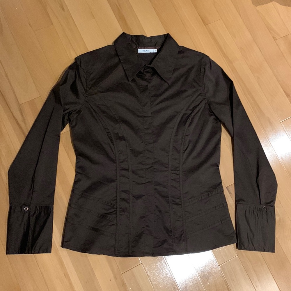 2/$50 NWOT/VEUC Ricki’s Button Up Blouse - Brown- size 8